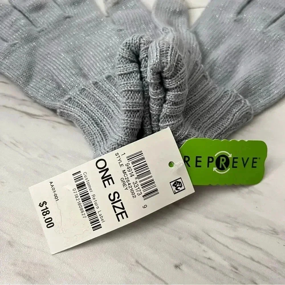 Style & Co Gloves Kitted Gray Grey With Silver Tone Treads Tech Tip One Size O/S
